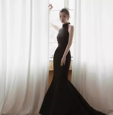 レディース ワンピース ドレス フレア マキシ ノースリーブ ホルターネック マーメイド フェミニン 伸縮性 かわいい 大人可愛い きれいめ シンプル カジュアル 上品 おしゃれ かっこいい アジアン