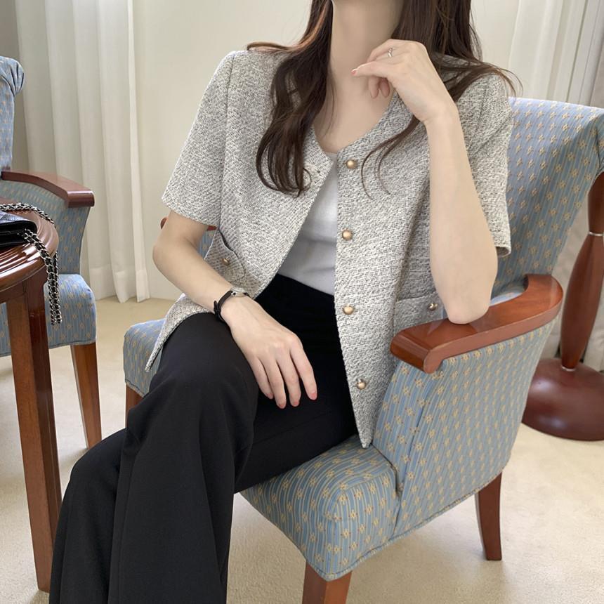 ノーカラージャケット 半袖ジャケット ゴールドボタン 金ボタン グレー韓国 レディース オルチャン ショート丈 ラウンドネック ポケット 前開き コンサバ かわいい 大人可愛い きれいめ
