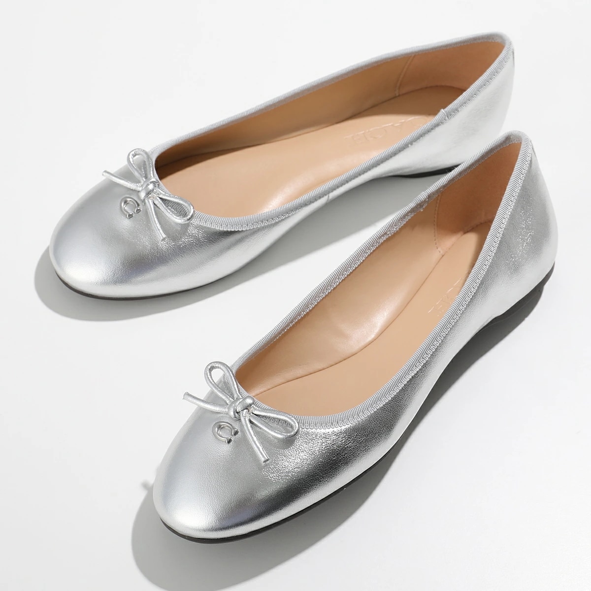 COACH コーチ バレエシューズ ABIGAIL アビゲイル フラット CU163 レディース レザー メタリック フラットシューズ リボン 靴 SILVER