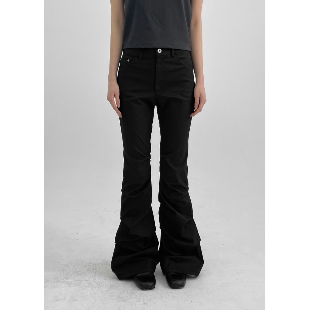 ブラックアップ ケスイ ショーリング ブーツカットパンツ