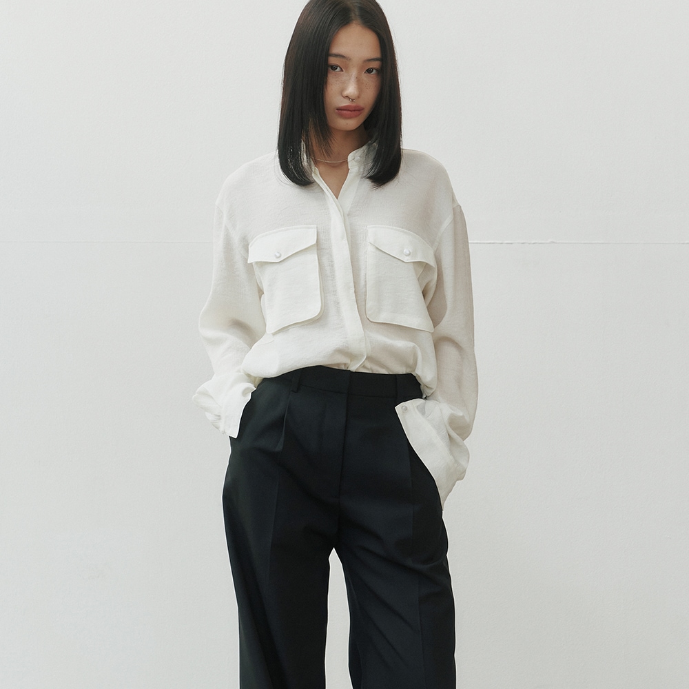 【NOIER 】 RELAXED OFFICER POCKET BLOUSE : OFF-WHITE
