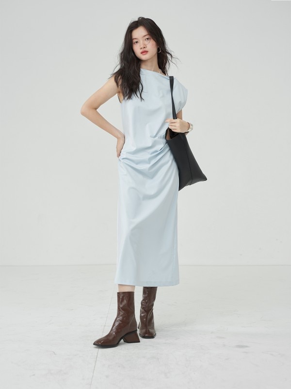 オモントエッグタルト気質ベストノースリーブドレス新しい夏のスタイルのハイエンドウエストスリムミディアム丈スカート