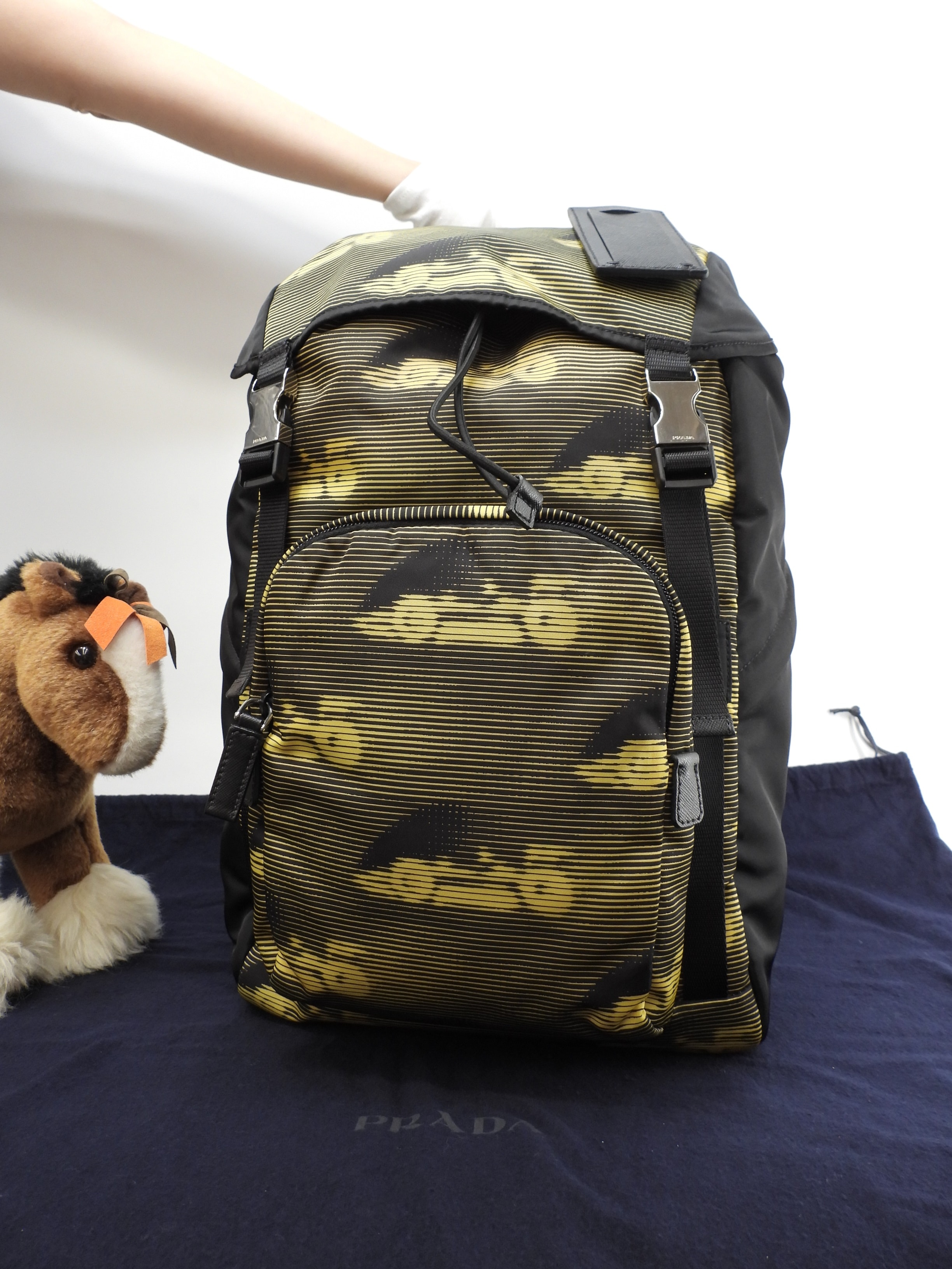 バックパック大 ナイロン 黄黒 ハンドバッグ リュックサック大 極美品@56