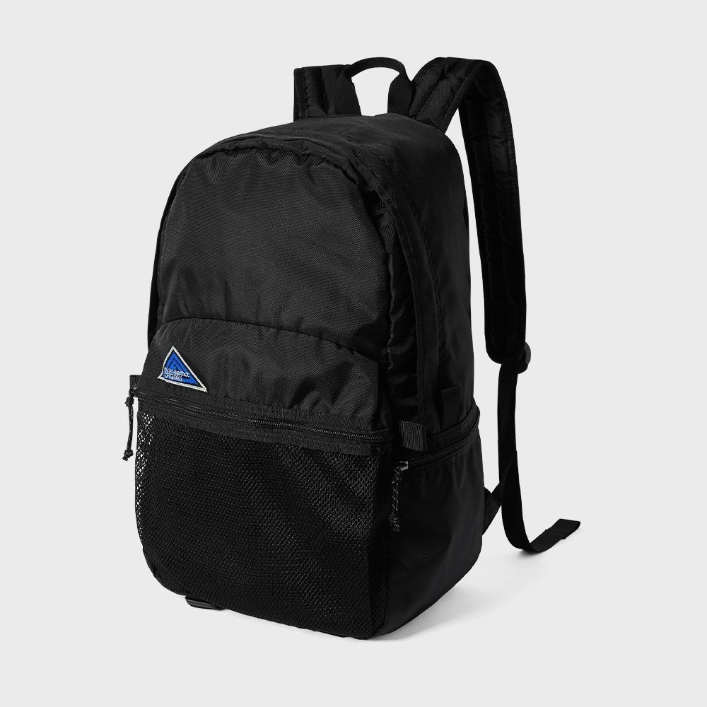 これ以上ないナイロンデイパックブラック