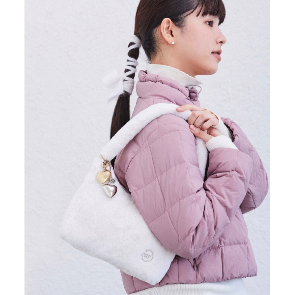 COVERNAT WOMAN クローバーハートエコファーホーボーバッグアイボリー