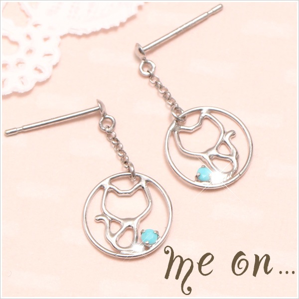 me on... K10WG フレーム付きターコイズ トルコ石 ネコ ピアス 発送目安２-３週間