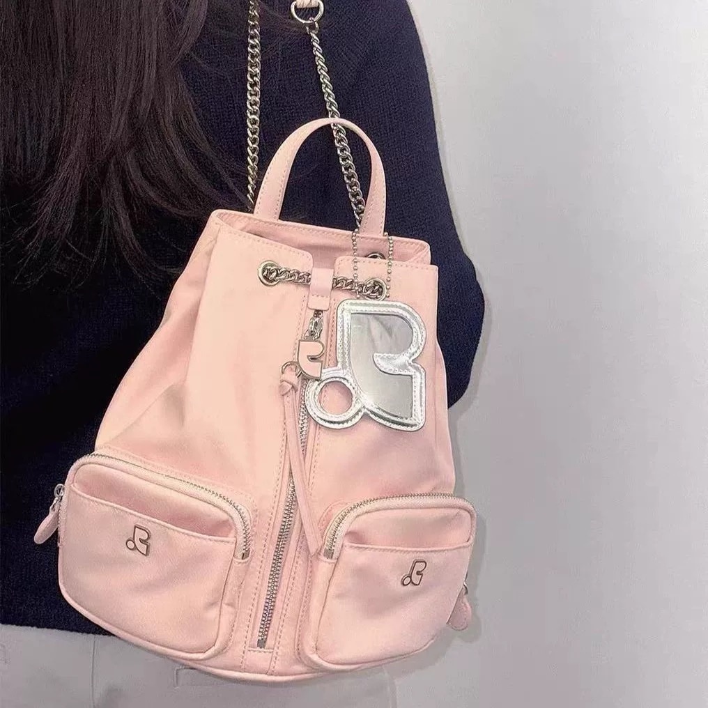 RR CHAIN BACKPACK　レストアンドレクリエーション　韓国ブランド　バッグ　２色