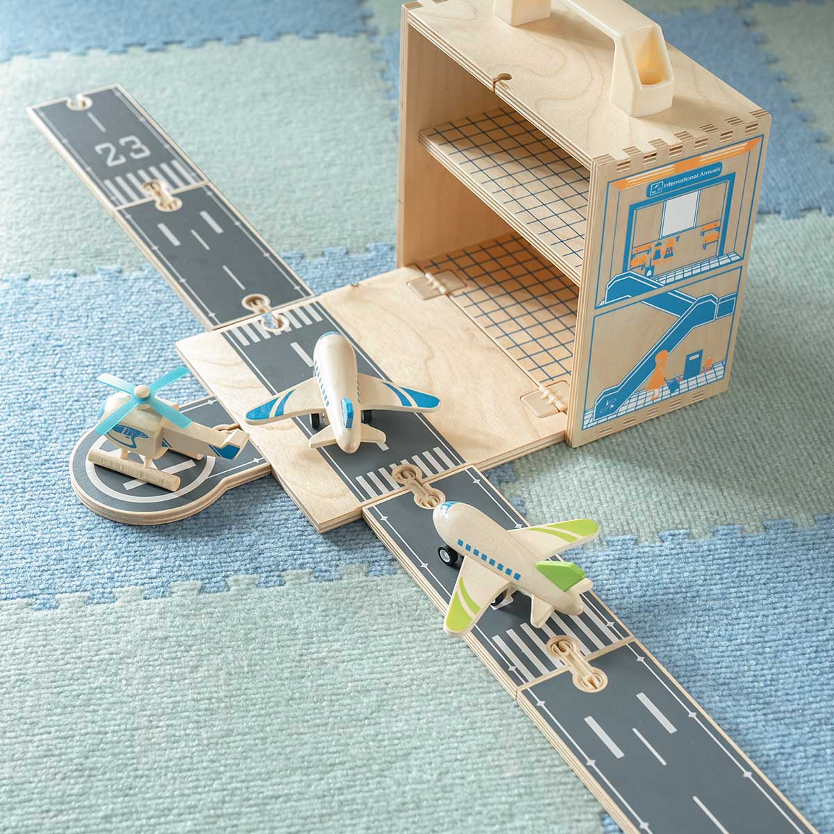 おもちゃ ウッドボックス 飛行機 木製 木製おもちゃ 木のおもちゃ ひこうき 玩具 3歳 子ども キッズ 幼児 男の子 知育玩具 知育 ヘリコプター 飛行場 乗り物 ボックス付き 持ち運び