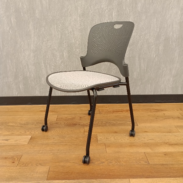 ハーマンミラー Herman Miller ミーティングチェア ケイパーチェア グレー 会議用チェア ミーティングチェア スタッキング 会議用椅子 会議椅子