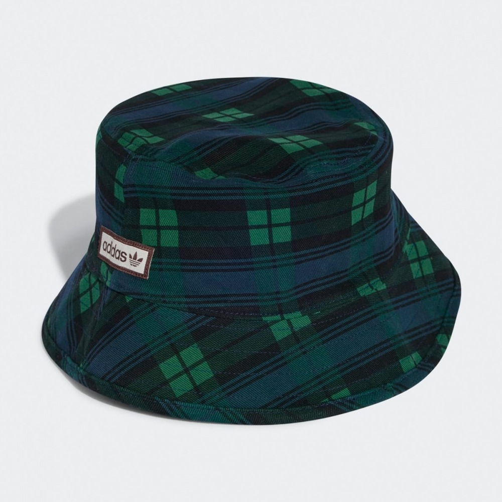 アディダスタータンバケット IY1543-ニンディグ/Cグリーン