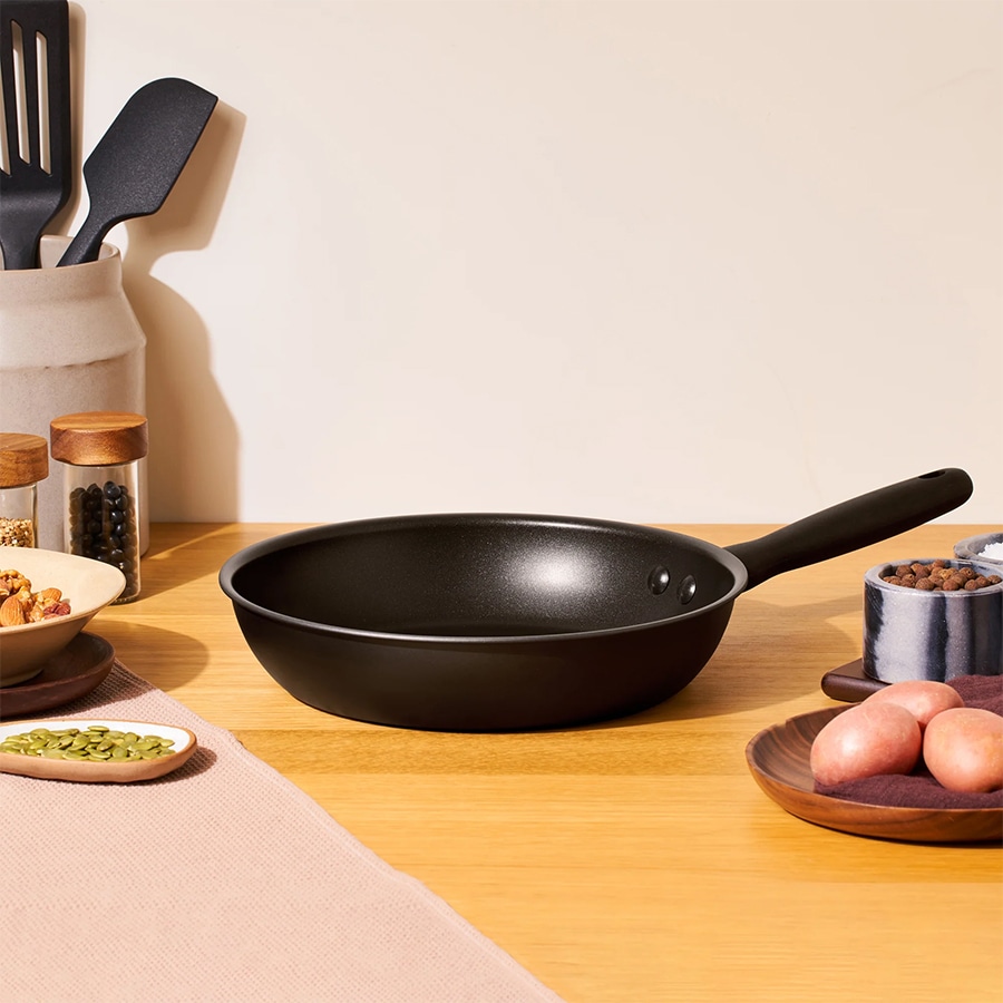 ミッドナイト インダクション ノンスティックフライパン (26cm) PFOAフリー ブラック 6,671円