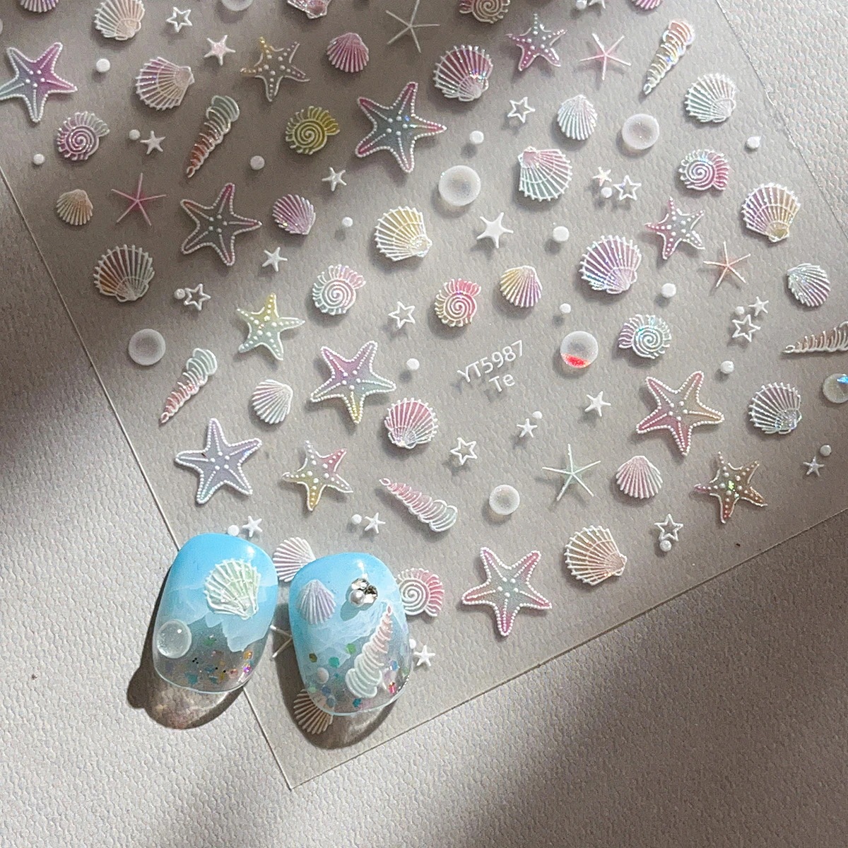 【1点ご購入 で10点プレゼントいたします】貝殻光貝殻ヒトデネイルシールキラキラ可愛い星飾りシール