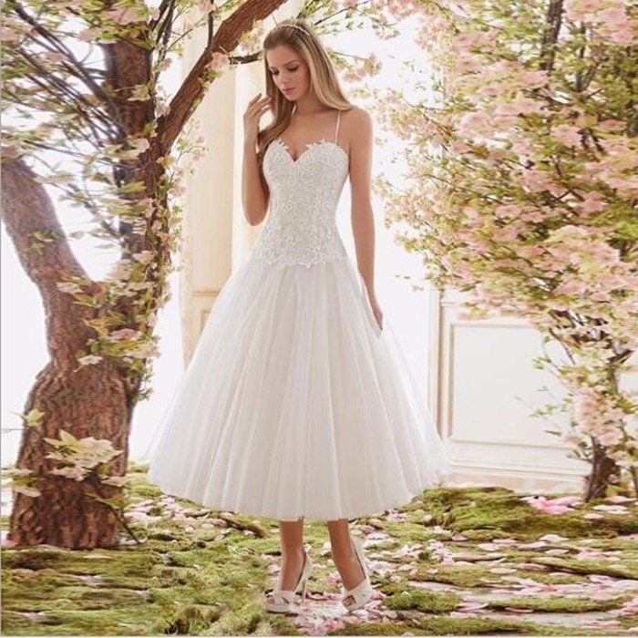 ミニ丈ドレス ミモレ丈 ウェディグドレス 二次会 花嫁 パーティドレス 結婚式 白 ワンピース 演奏会 大きいサイズ 小さいサイズ ドレス 発表会 安い 前撮り