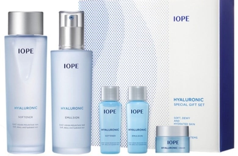 [スキンケアセット] ヒアルロニック トナー 150ml+エマルジョン 130ml + 追加贈呈 3点セット韓国人気 水分 しっとり ウォーター剤型 韓国人気 韓国コスメ 基礎化粧品 8,070円