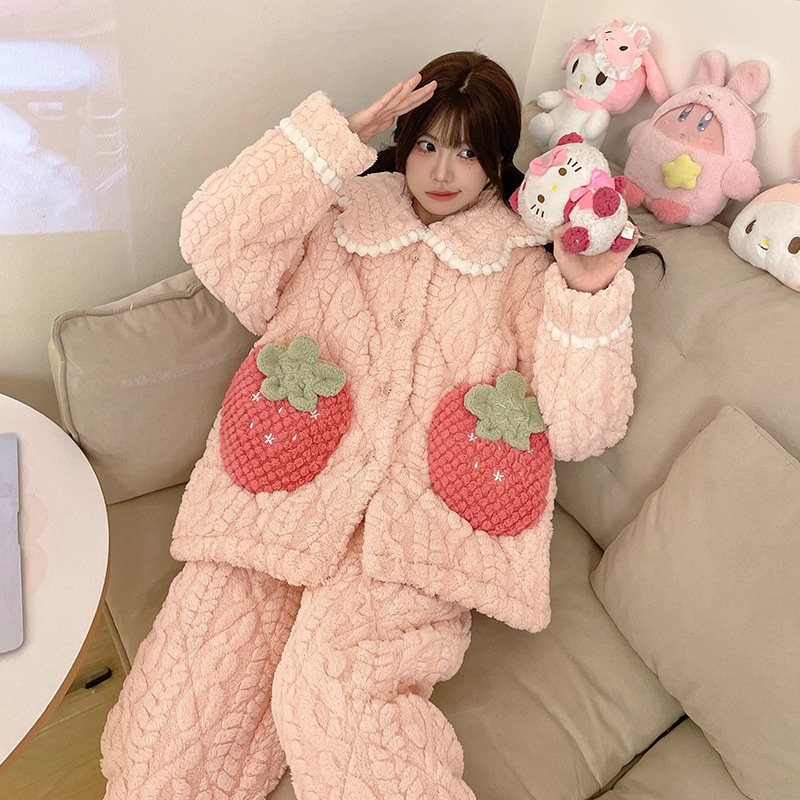 珊瑚絨毯パジャマ秋冬女性三層綿入り厚手保温甘いイチゴ冬長袖部屋着セット