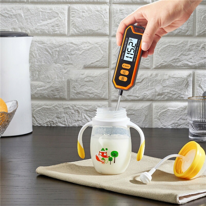 最新進化版 調理用温度計 料理温度計 温度計 料理 防水速読温度計 料理 超長いプローブ 丸洗い 防水IPX7 速読2~4秒 高精度 デジタル 304ステンレス LCD大画面 壁掛け穴 背部磁石 収納