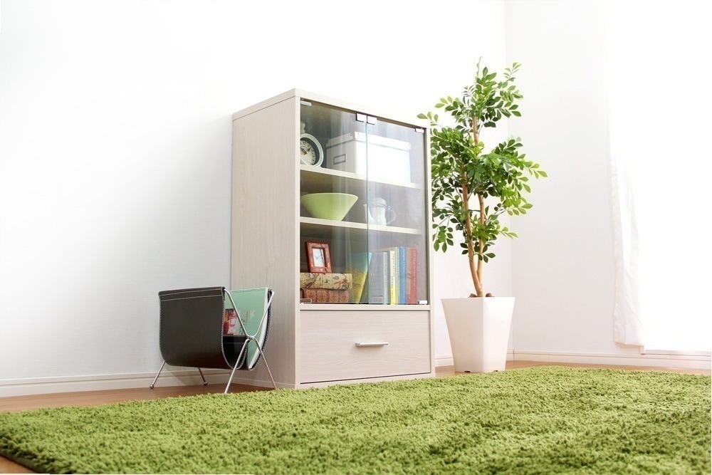 ラック 棚 ガラス 扉付き キャビネット 木目柄 北欧モダン おしゃれ コレクション 飾り棚 引き出し 抗菌防臭有害物質分解 サイドボード 幅60cm