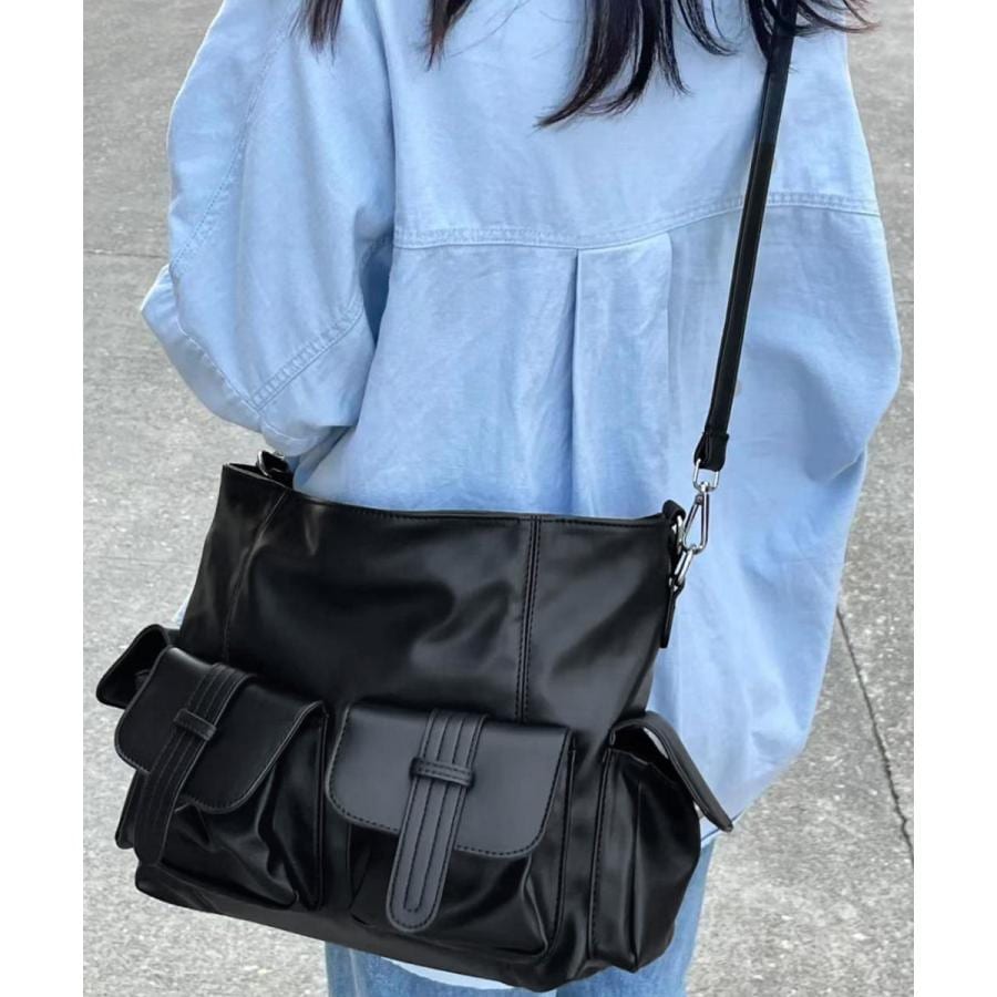 マルチポケットショルダーバッグ 斜めがけ