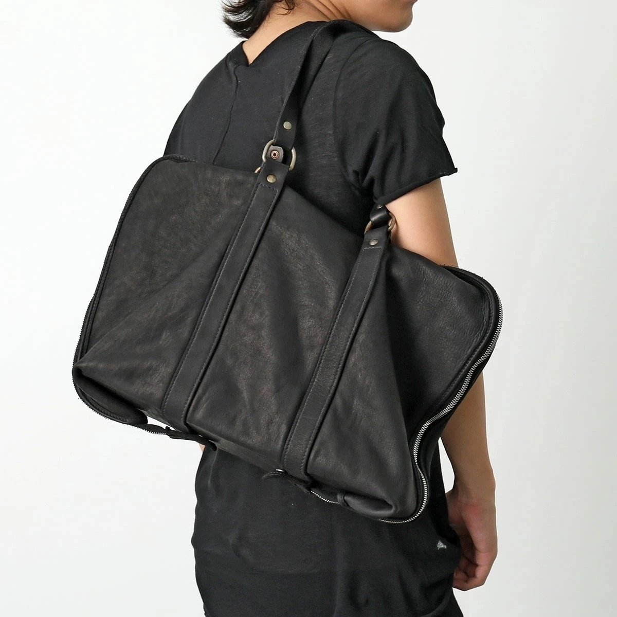 GUIDI グイディ トートバッグ SOFT HORSE FULL GRAIN GB2A メンズ ソフト ホース フル グレイン レザー ロゴプレート 鞄 BLKT