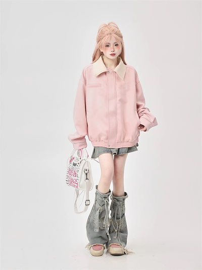 人気作家ジョアン·アイザックと共に制作する娘さんのレイチェルさんの銅版画です。 人気作家ジョアン·アイザックと共に制作する娘さんのレイチェルさんの