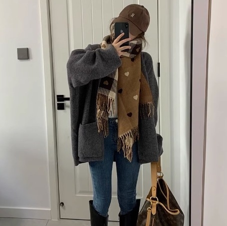 トップス セーター カーディガン 長袖 Vネック デザイン ボタン ザックリ オーバーサイズ ビッグシルエット 美ライン ニュアンス ポケット 前開き 伸縮性 ニット カラバリ リラックス かわいい