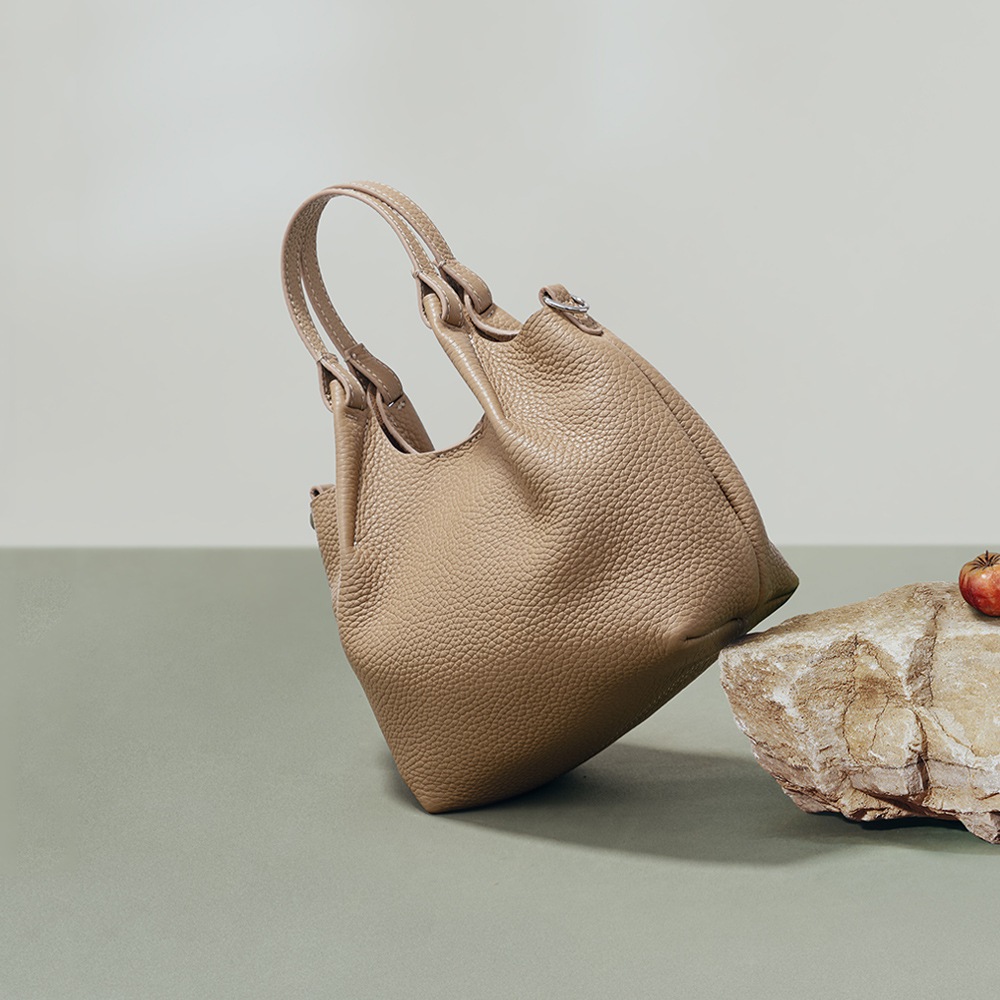 【本革 キーホルダーを贈る】 レディーストートバッグ トートバッグ撥水 レディースバッグ 通学通勤バッグ ショルダーバッグ 2WAYバッグ