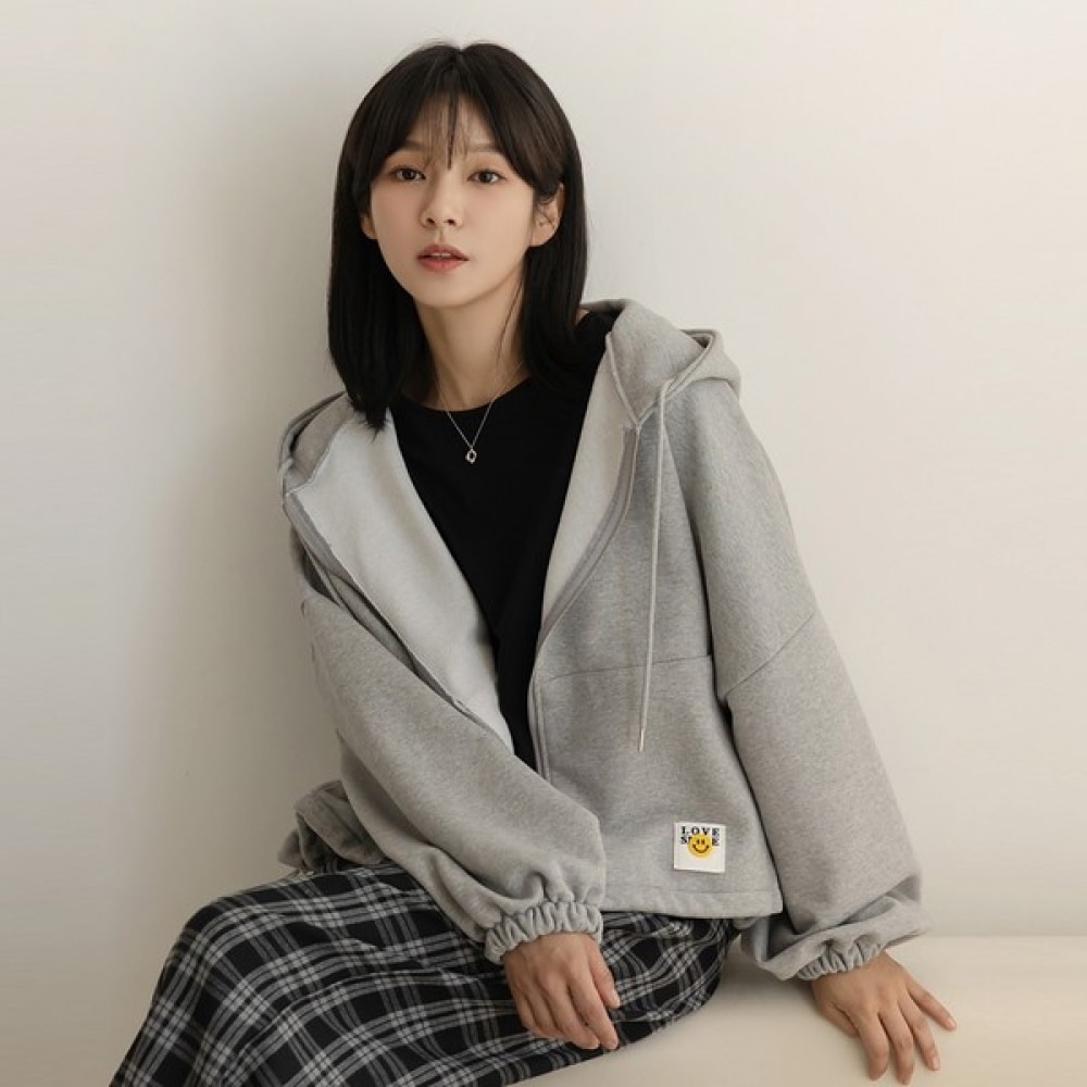 (Elysia) パッチフード付きバルーンジップアップ 8,341円