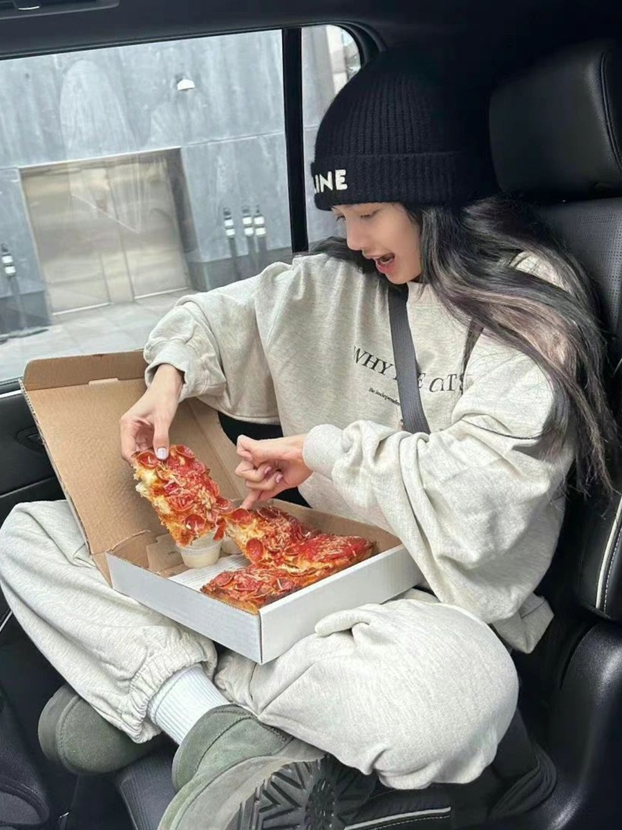 Lisa トレーナースーツレディースカジュアルスポーツ着痩せ秋服一セット