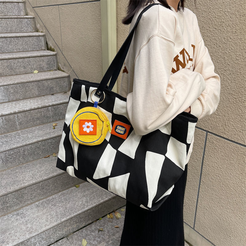 【品質UP！】韓国ファッション トートバッグ ショルダーバッグ 斜めがけバッグ レディース 大容量 2way ショルダーバッグ 通勤 カバン 旅行バッグかばん 可愛い 軽量 ハンドバッグ 19