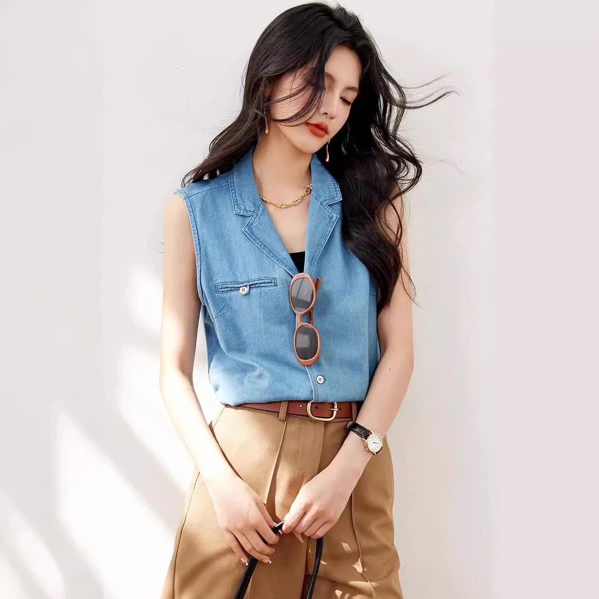 フランスのレトロな青いカウボーイベストレディースは夏でもブラウスのないpolo袖なしシャツ