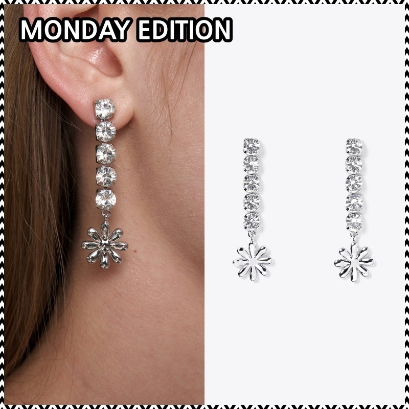 MONDAY EDITION SHINING DAISY EARRINGS