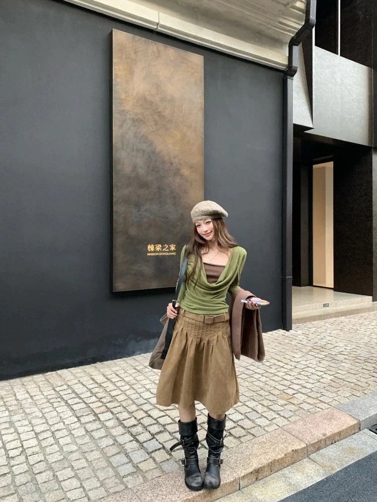 25 2点セットフェイクツーピースtシャツ×フレアスカート ミニ丈ミディアム ハイウエスト長袖レディースタイトおしゃれ韓国系トップスボトムスシルエットゆったりショート可愛いフレンチファッション