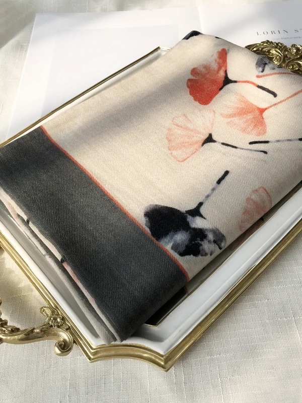 女性用カシミヤスカーフ,上質で柔らかいカシミヤスカーフ,無地,暖かい,冬と秋のファッション,大きなサイズ,100% カシミヤ