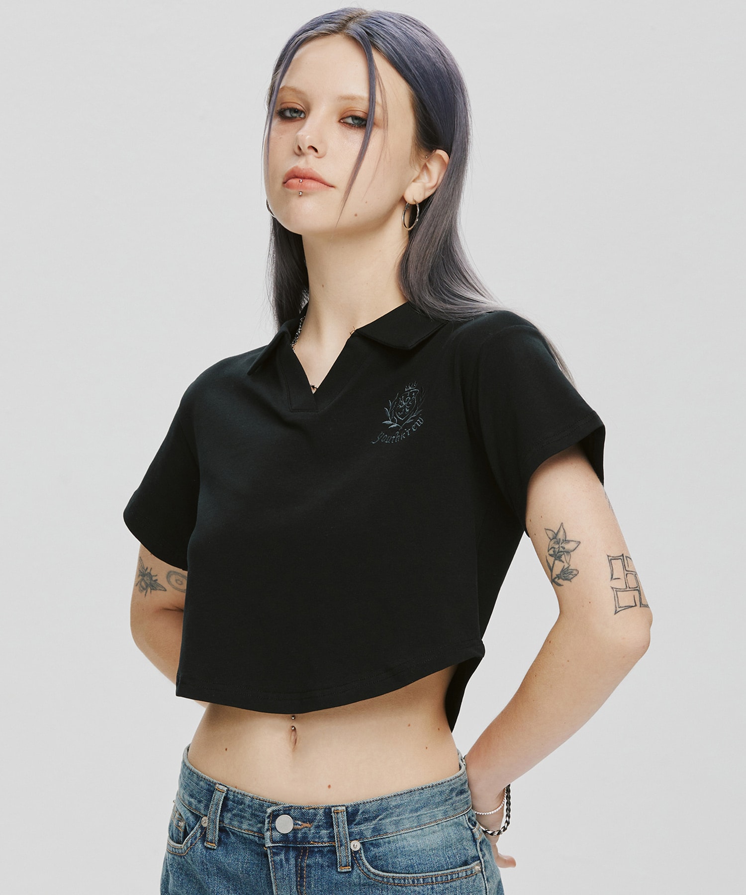 YK Leona open collar tee-black