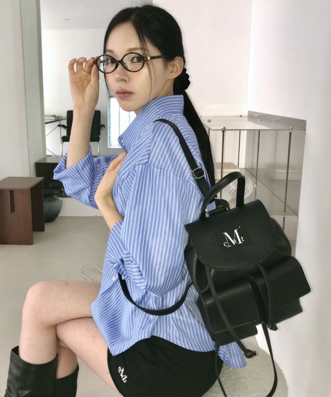 アレントポケットレザーミニバックパック男女共用