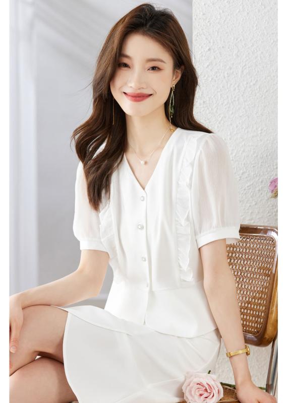 シフォンシャツ ブラウス レディース 夏 フェミニン 女性 韓国 カジュアル フリル ショート 半袖 Vネック シングルブレスト 通勤 オフィス 薄手 軽量 柔らかい トップス スリムフィット