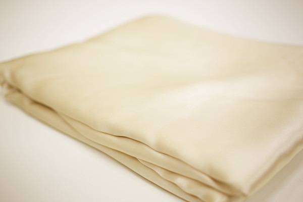 【シルク１００％】サテン掛布団カバー（シングル用）５色＿１５５ｃｍ２１０ｃｍ