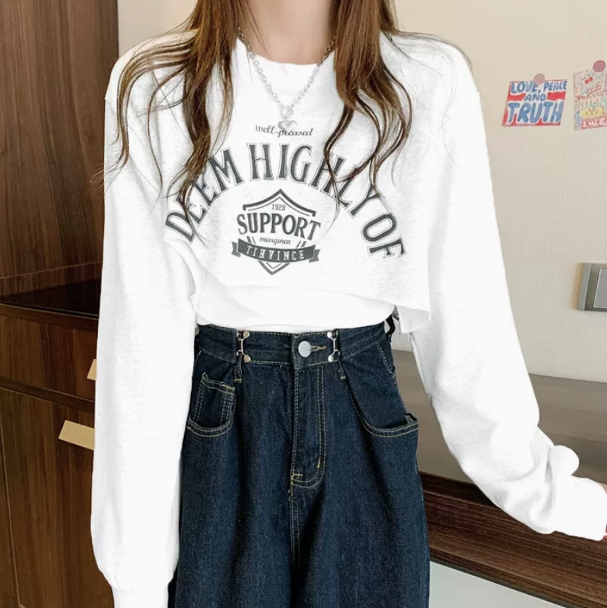 トップス デート Tシャツ カットソー ショート ショート丈 袖あり 長袖 かわいい 大人可愛い きれいめ シンプル カジュアル 大人 上品 おしゃれ お洒落 主役級 存在感 春 秋 オールシーズン