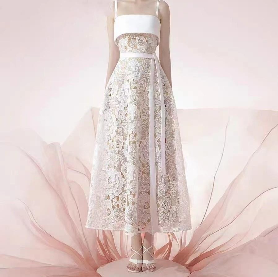 軽くて大人っぽいサスペンダードレス女性用夏用ハイエンドスタイリッシュなレース刺繍スリムドレススカート