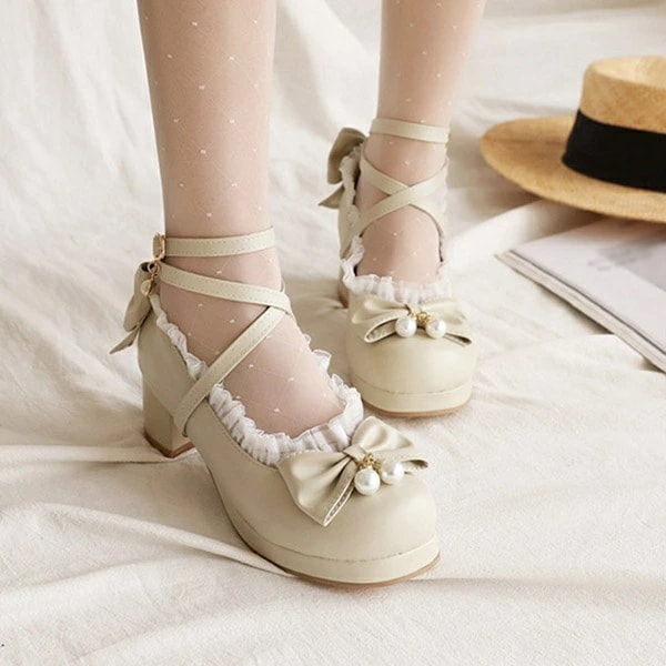 ロリータ靴 レディースシューズ パンプス メイド靴 可愛い 姫様 お嬢様 女の子 ロリータ おしゃれ リボン付き 日常 文化祭 イベント 美脚 お茶会 通学 ベルト付 ストラップ コスプレ 小さいサイ