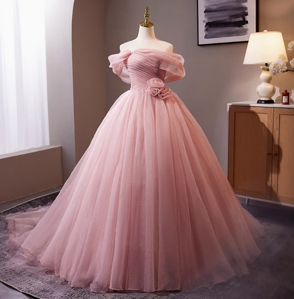 カラードレス 薄ピンク オフショルダー 花モチーフ ボリュームドレス 編み上げ 花嫁