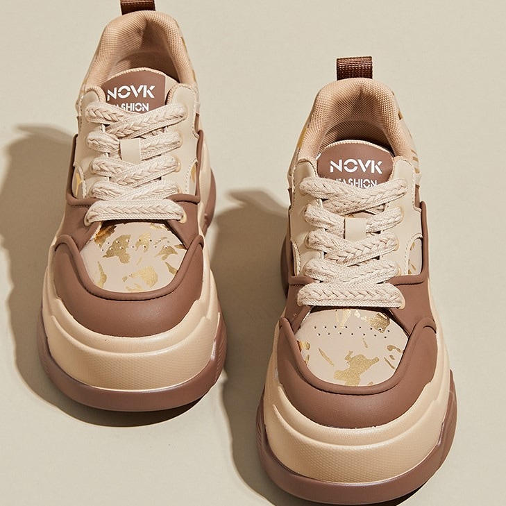 フラットシューズカジュアルスポーツ婦人靴厚底内高白靴レディース秋冬新作