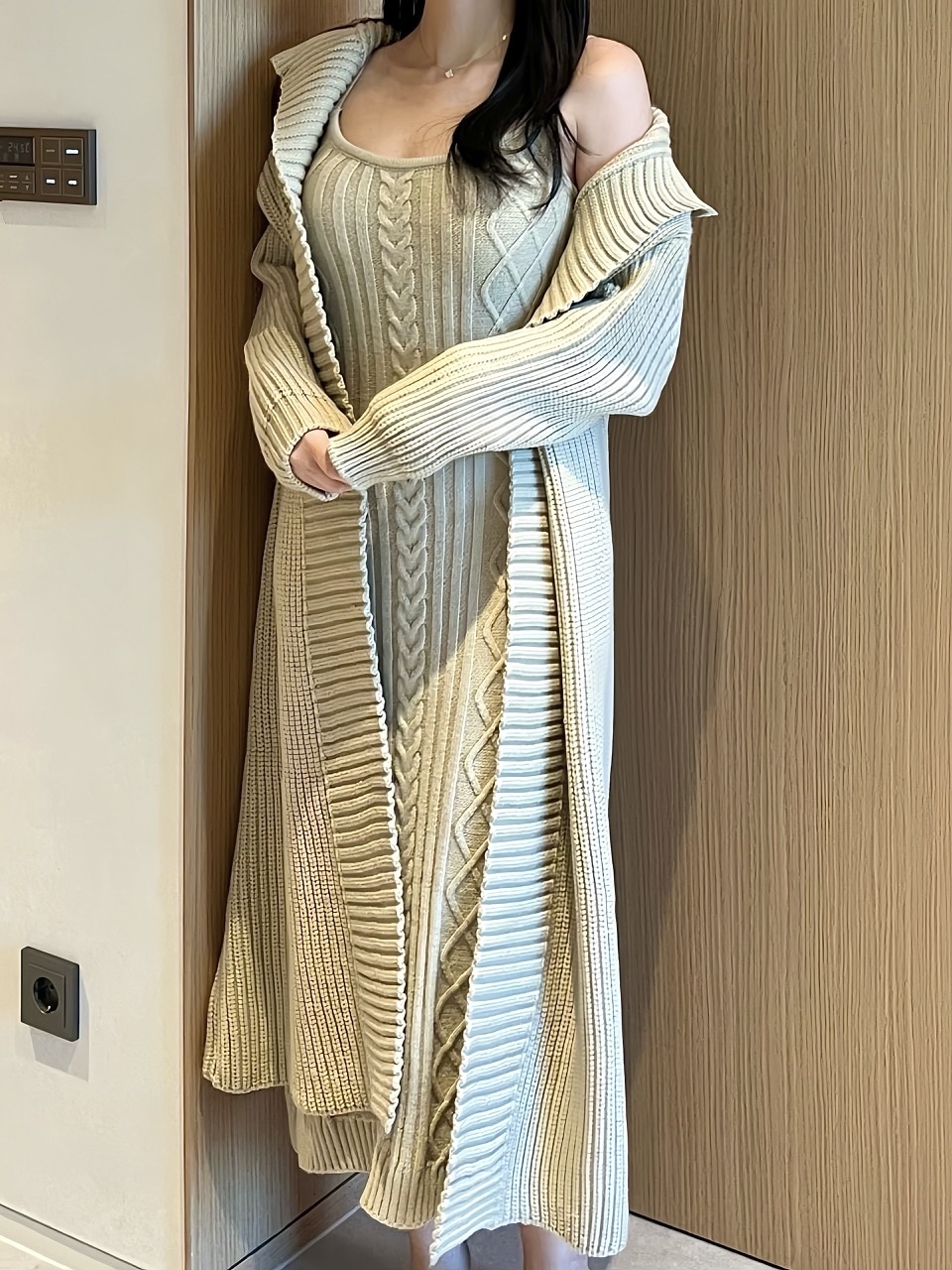 [High Quality/厚い] ケーブル ニット キャミソール ワンピース ショール カラー カーディガン SET (2 colors)