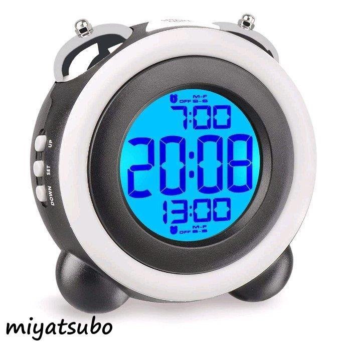 目覚まし時計 大音量 光 ベル アラーム スヌーズ 機能 LED バックライト デジタル 電池式 ２つ アラーム 卓上 置き時計メガ割