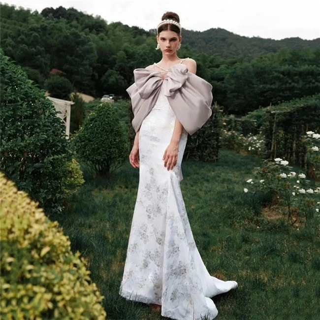 ライトパープル トレーン 二次会ドレス フォーマルドレス　春 夏 秋 冬 パーティドレス 二次会 2次会 レース 成人式 同窓会 謝恩会 大学生 服装 入学式 卒業式 かわいい 20代 30代　ワ 1 17,652円