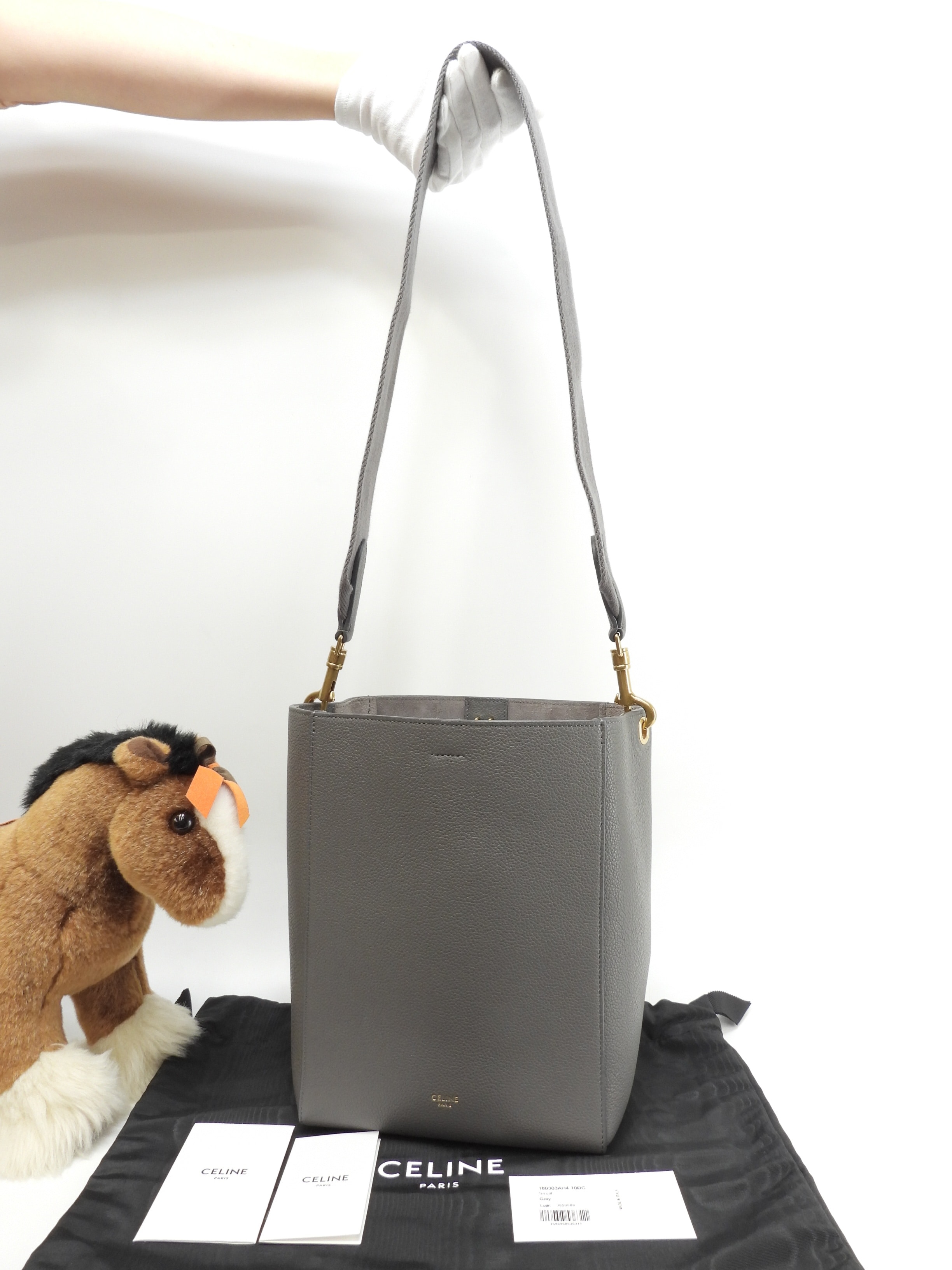 サングルバケット スモール レザー灰 セミショルダーバッグ 未使用@U-AN-5201 108,900円