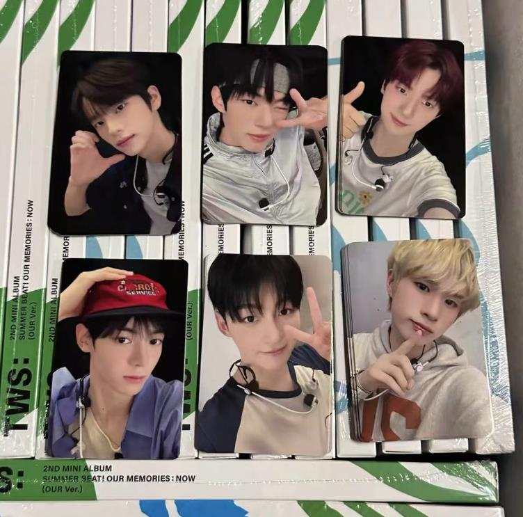 公式品　TWS 　yzy4.0 /mini2 3.0 トレカ　全員セット（６枚）