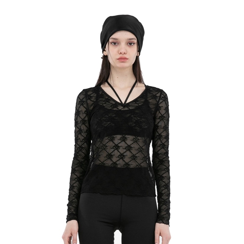 IZV LOGO EMBROIDERY LACE TOP BLACK