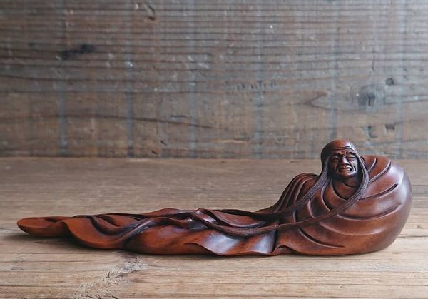 オブジェ 置き物 インテリア雑貨 家具 インテリア 銘木ツゲ材 達磨大師 筆置き 禅宗の開祖 手彫り