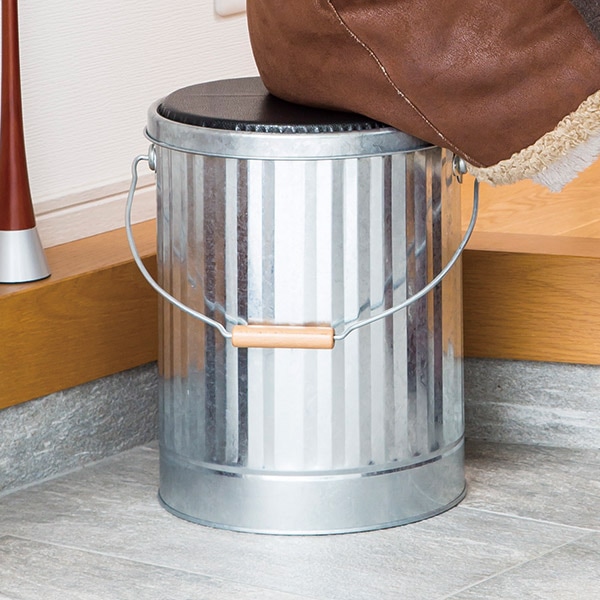 スツール 高さ38cm クッション缶 オバケツ OBAKETSU 椅子 玄関 収納 イス 収納スツール いす 収納椅子 チェア 腰掛け トタン ペール缶 ふた付き 丸椅子 1人掛け 丸型